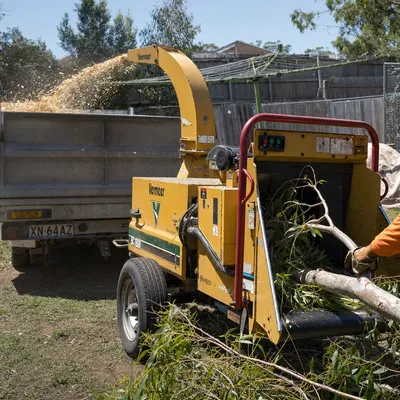 Mulching & Wood Chipping in Albury-Wodonga. On-site chipping of green waste and bulk garden mulch available for delivery. Fresh or aged, useful around garden beds and driveways throughout the twin cities.